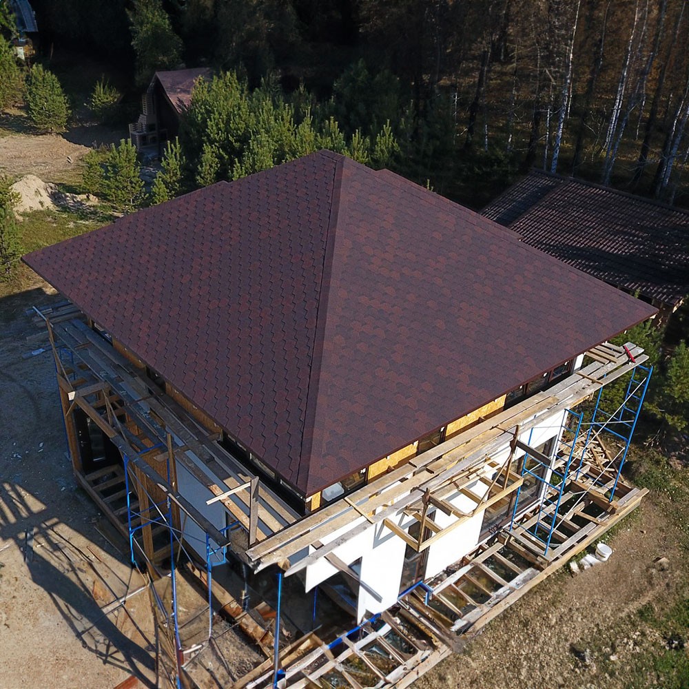Шатровая крыша в Кингисеппе и Ленинградской области
